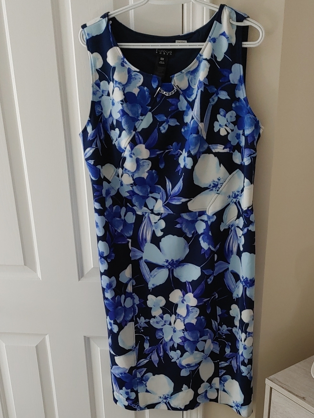Sleeveless Blue Floral Shift Dress - Blue